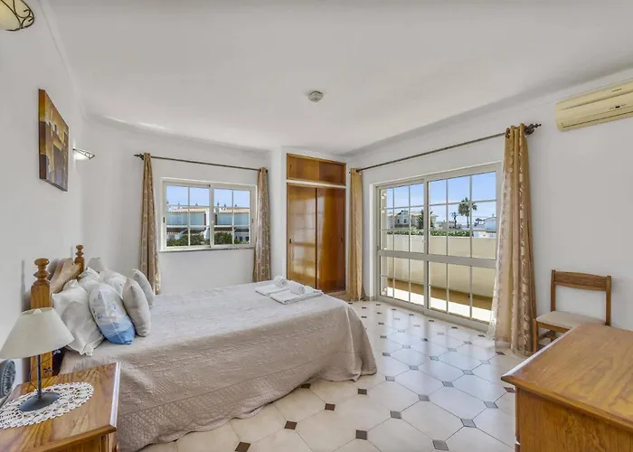 Casa Lourenco By ヴィラ アルブフェイラ